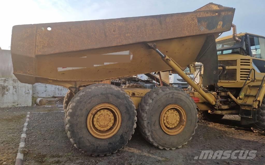 CAT 730 Csuklósdömperek