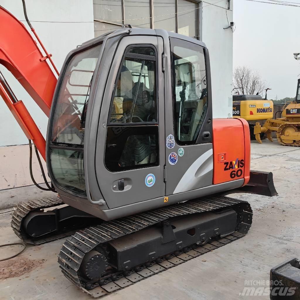 Hitachi ZX 60 Mini kotrók < 7t
