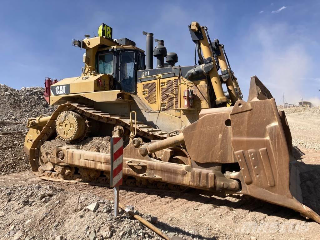 CAT D 11 T lánctalpas dózerek