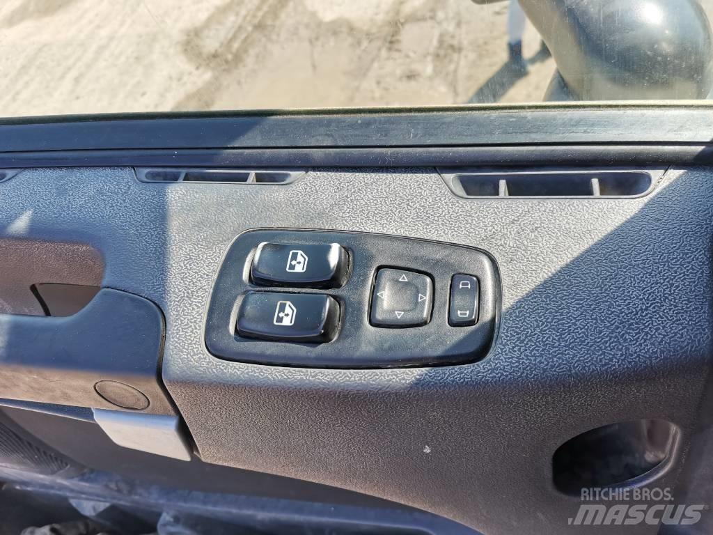 Scania R 560 Billenő teherautók