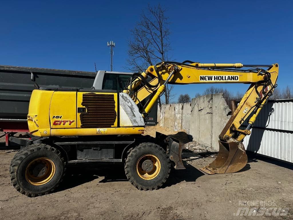 CNH MH CITY Gumikerekes kotrók