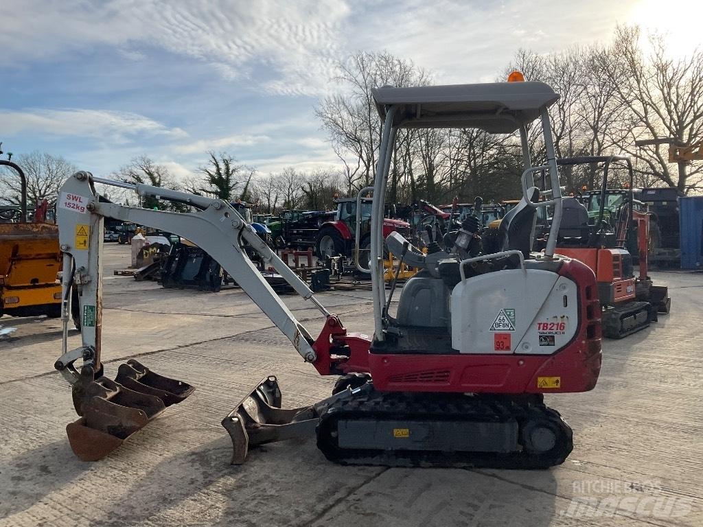 Takeuchi TB 216 Mini kotrók < 7t