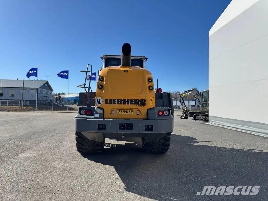 Liebherr L 556 Gumikerekes homlokrakodók