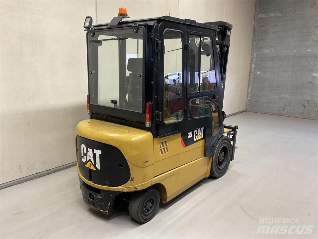 CAT EP35K-PAC Elektromos targoncák