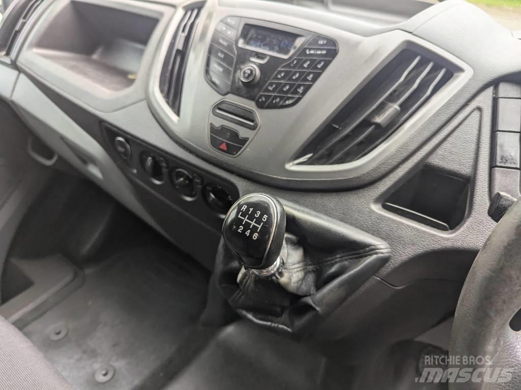 Ford Transit Transporterek