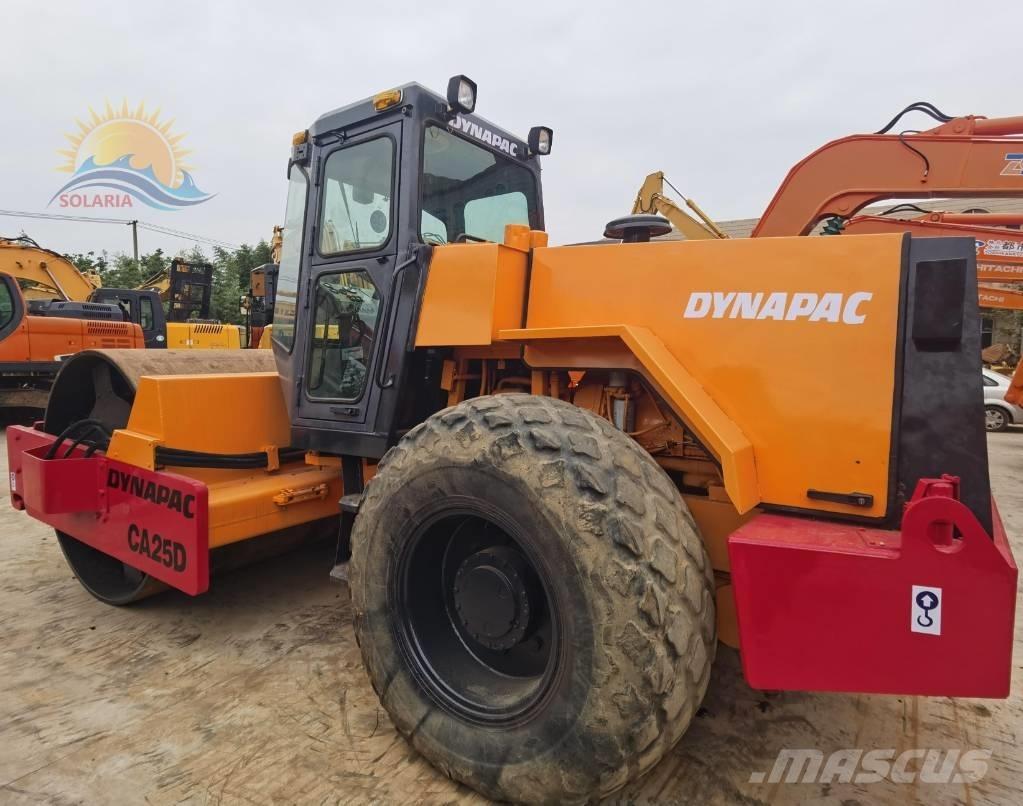 Dynapac CA 25 D Egydobos hengerek