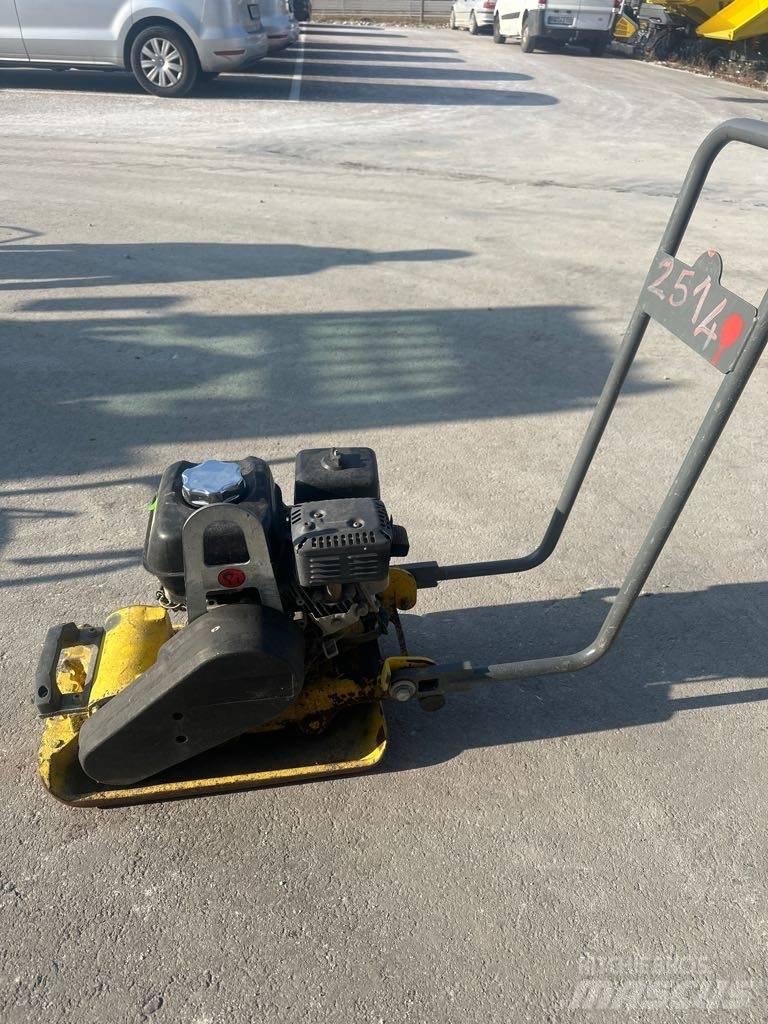 Wacker Neuson VP1135 Vibrátorok