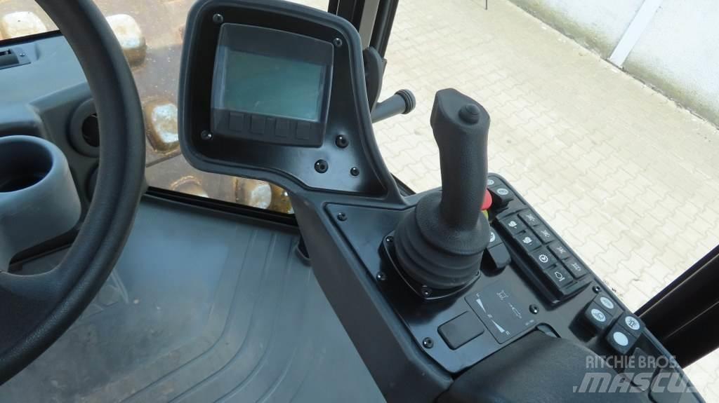 CAT CS74B Egydobos hengerek