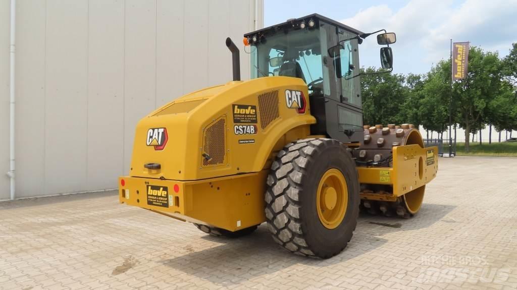 CAT CS74B Egydobos hengerek
