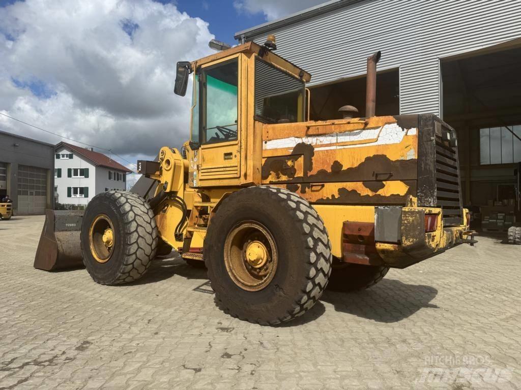 Volvo L 70 C Gumikerekes homlokrakodók