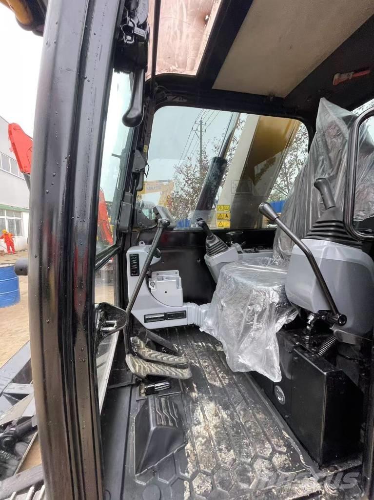 CAT 308 Mini kotrók < 7t