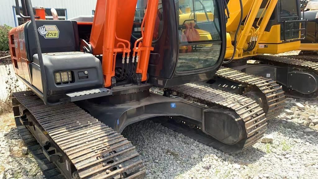 Hitachi ZAXIS120 Lánctalpas kotrók