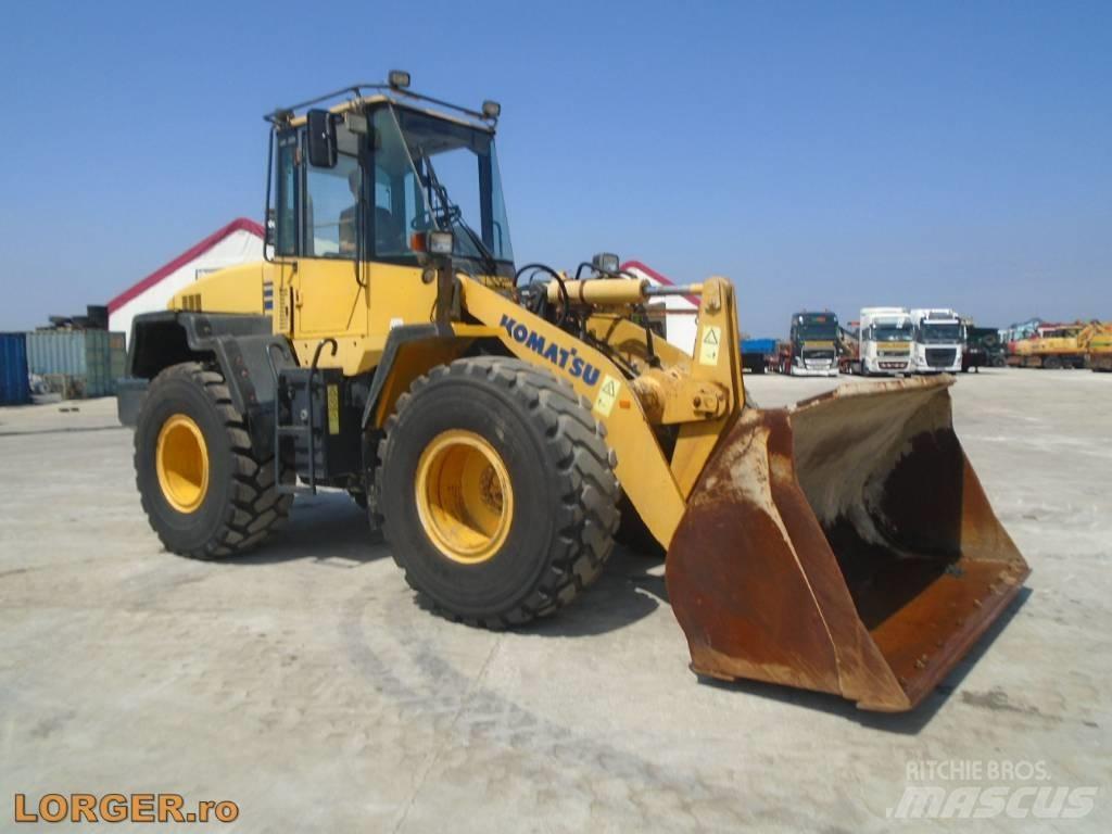 Komatsu WA200-5 Gumikerekes homlokrakodók
