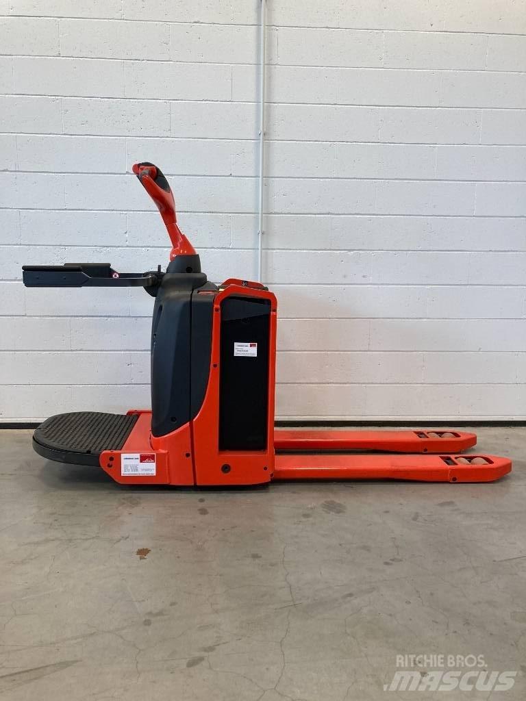 Linde T16P/1151-02 Vezetőállásos alacsony emelőkocsi