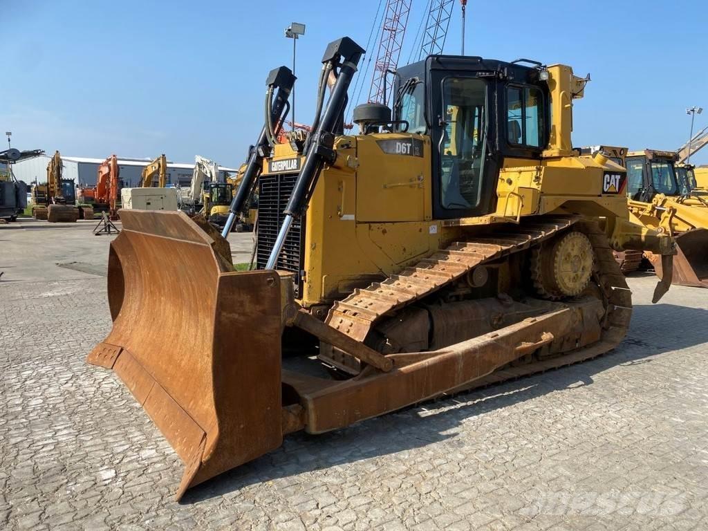 CAT D6T NVT lánctalpas dózerek