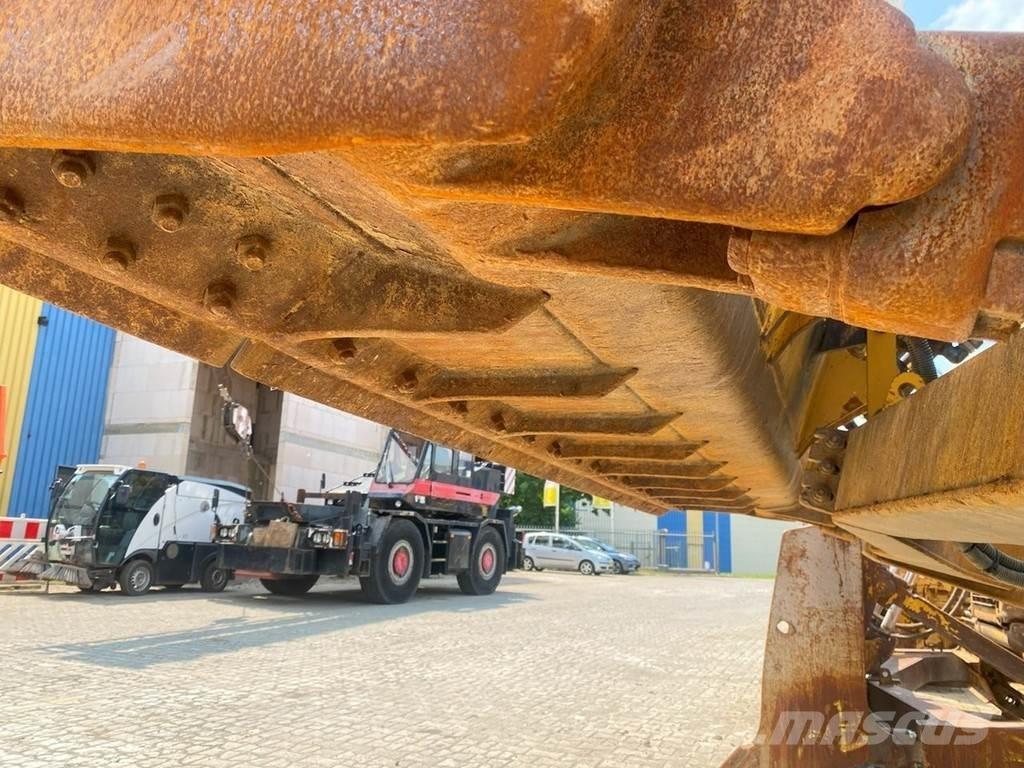 CAT D6T NVT lánctalpas dózerek