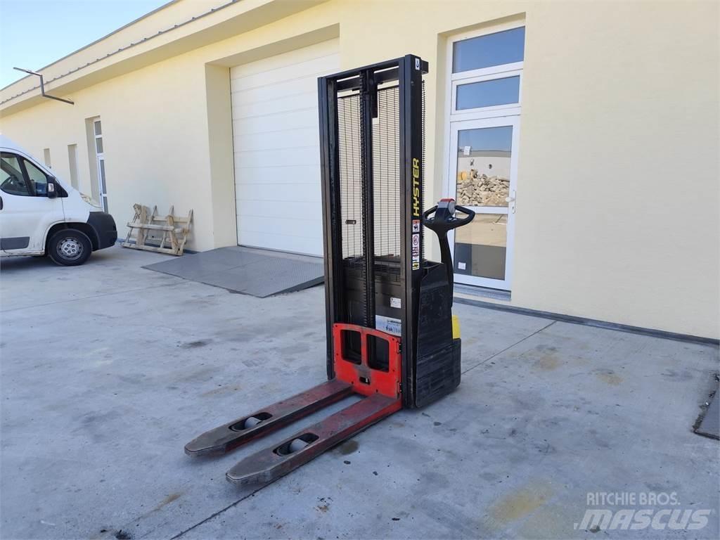 Hyster S1.0E Gyalogkíséretű targonca