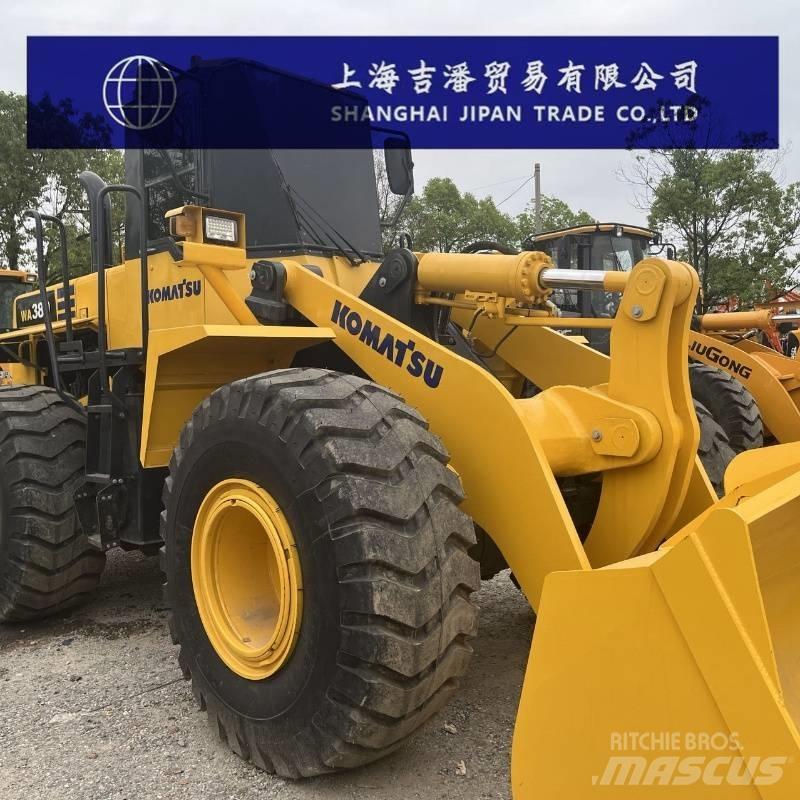 Komatsu WA 380 Gumikerekes homlokrakodók