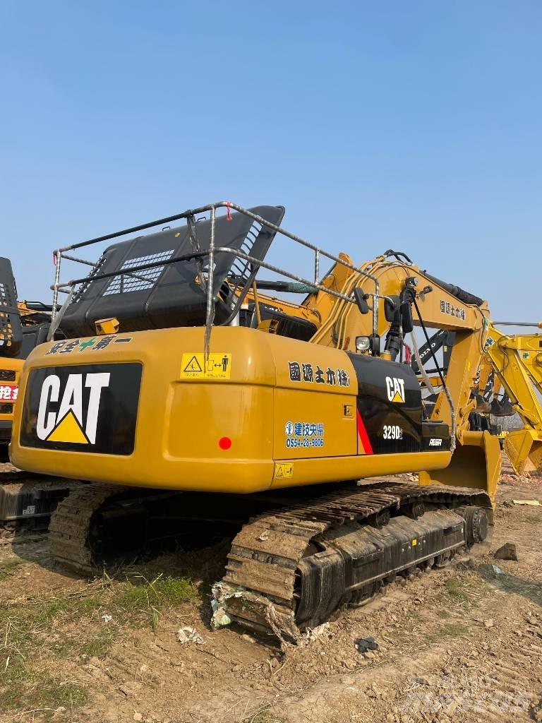 CAT 329D2 Közepes (midi) kotrók 7 t - 12 t