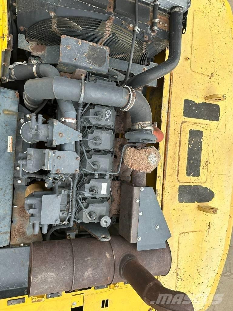 Komatsu PC 400-7 Lánctalpas kotrók