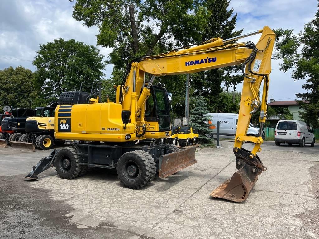 Komatsu PW 160-11 Gumikerekes kotrók
