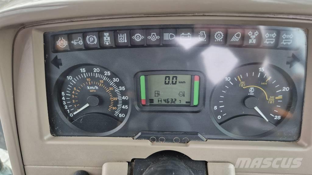 John Deere 6320 SE Traktorok