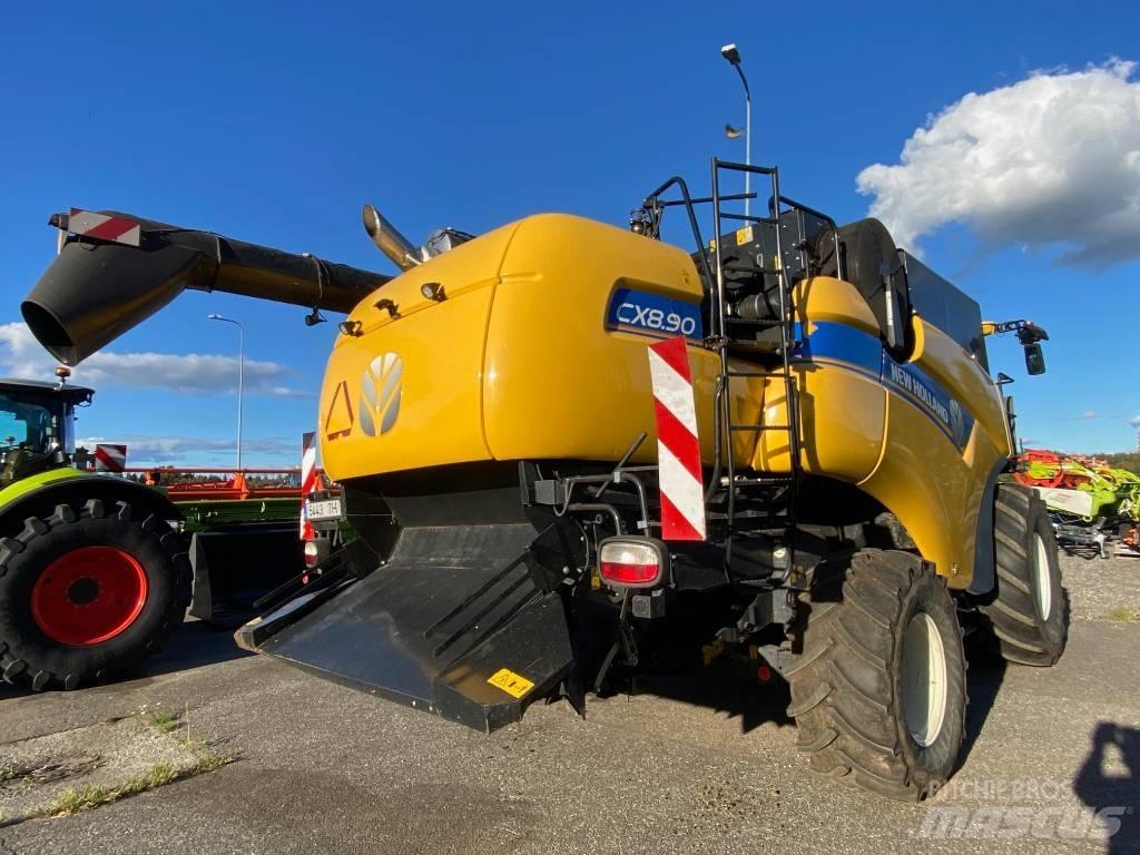 New Holland CX 8.90 Kombájnok