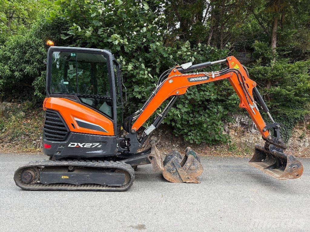 Doosan DX 27 Z Mini kotrók < 7t