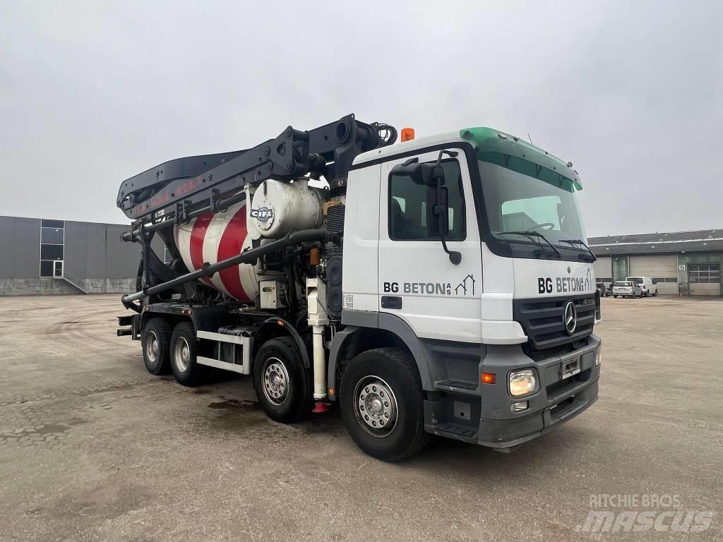 Mercedes-Benz 3244 Betonpumpák