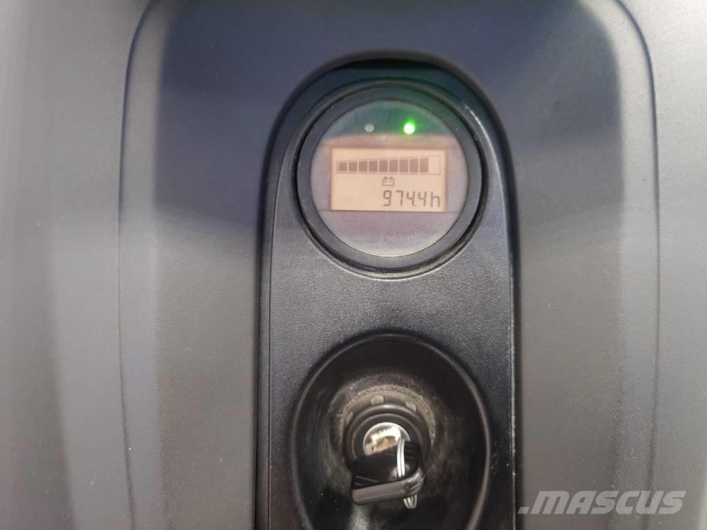 Linde L12/1172 Gyalogkíséretű targonca