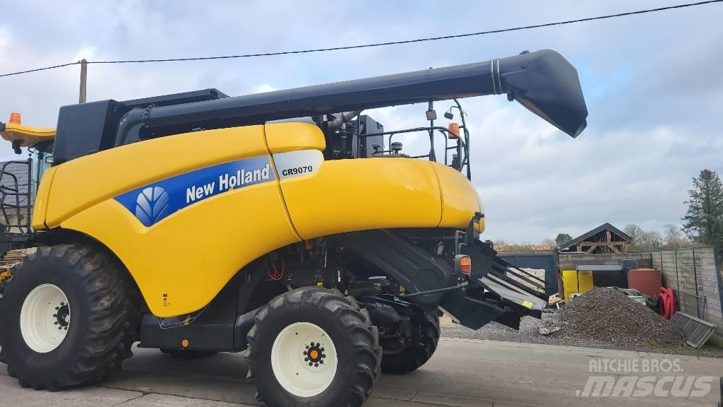 New Holland CR9070 Kombájnok