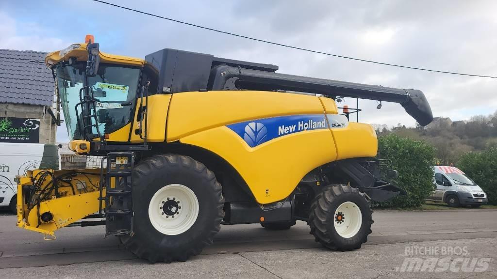 New Holland CR9070 Kombájnok
