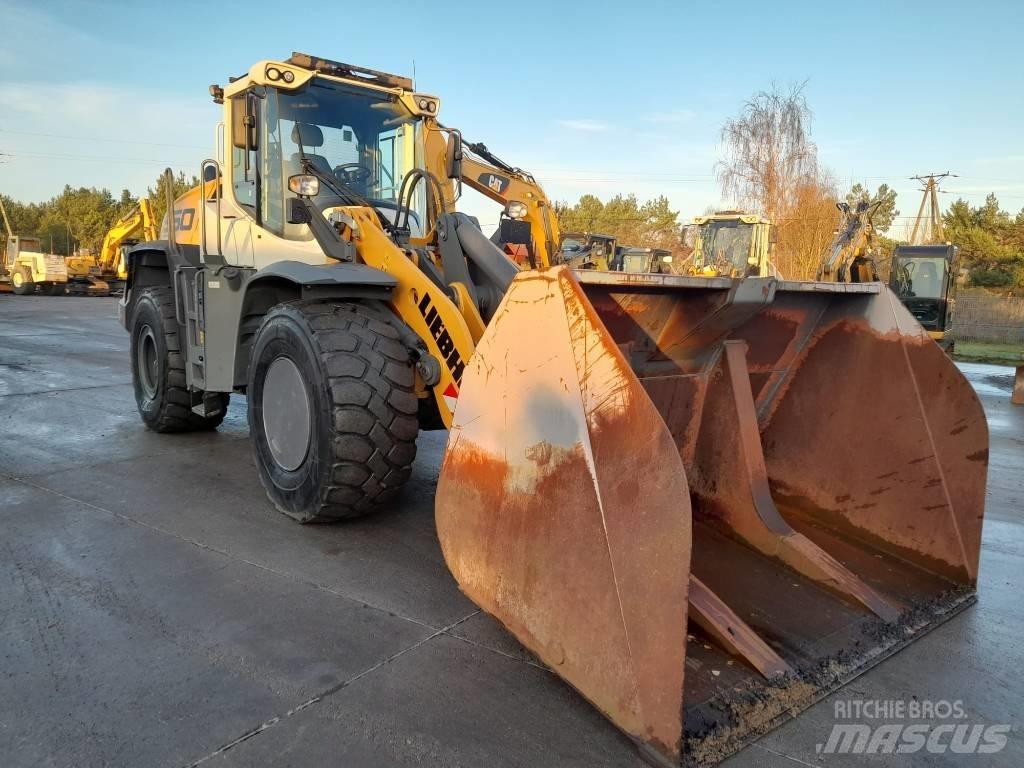 Liebherr L 550 Gumikerekes homlokrakodók