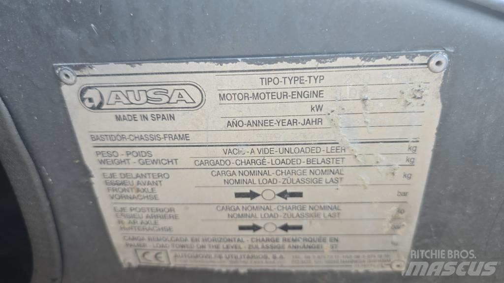 Ausa D 250 Mezei dömperek