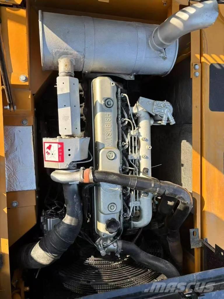 Sany 215C Lánctalpas kotrók