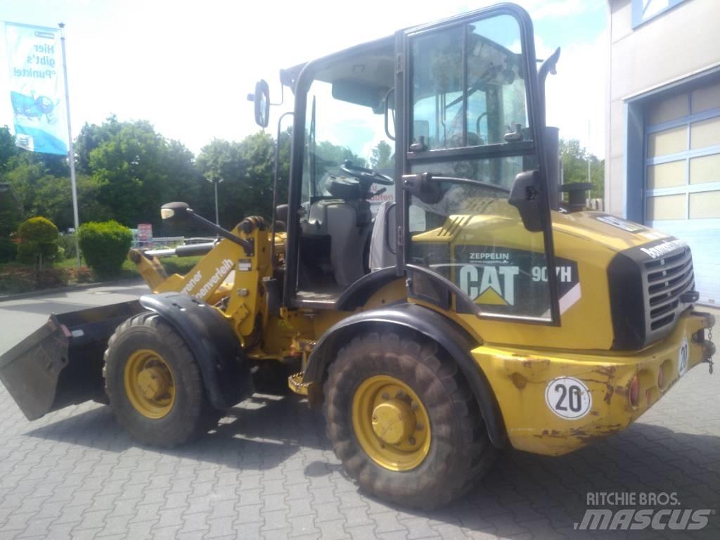 CAT 907 H Gumikerekes homlokrakodók