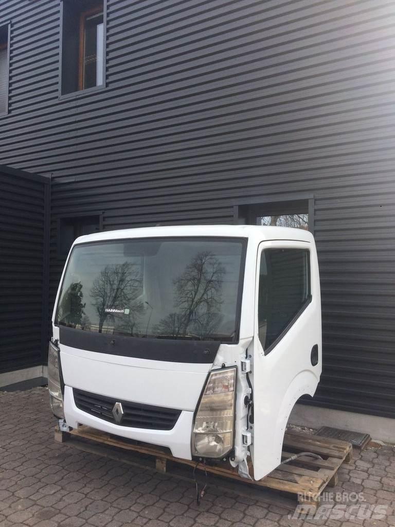Renault Maxity Vezetőfülke és belső tartozékok