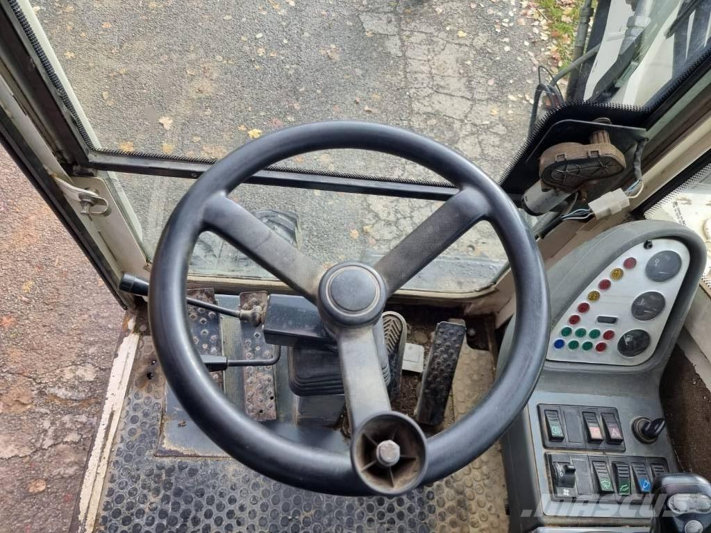 Terex TW 85 Gumikerekes kotrók