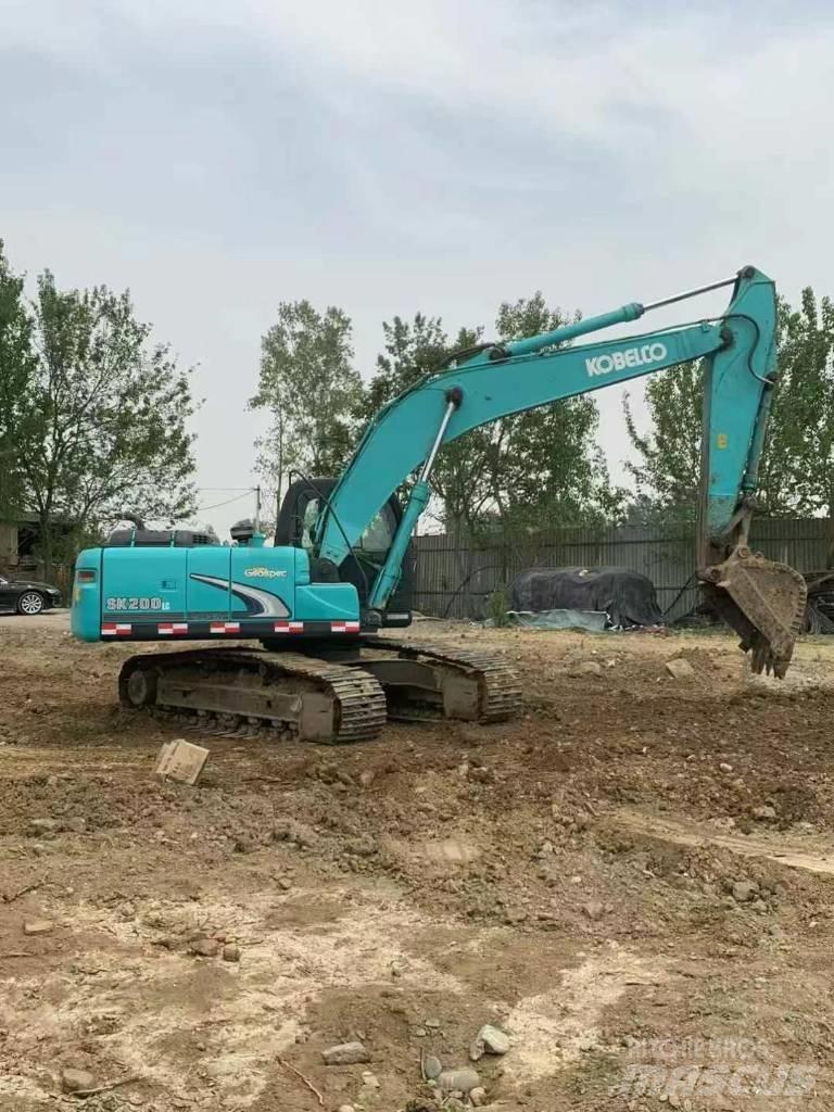 Kobelco SK200 Lánctalpas kotrók