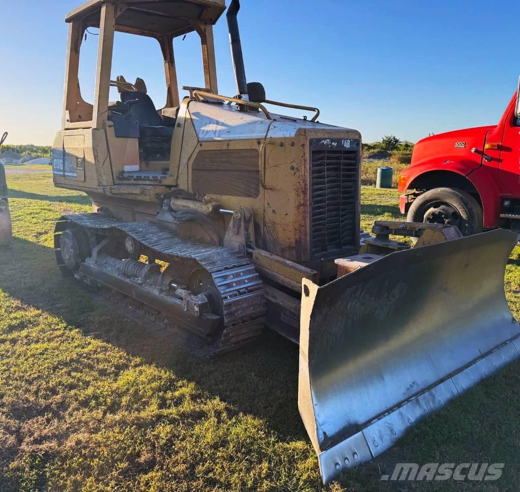 CAT D 3 G lánctalpas dózerek