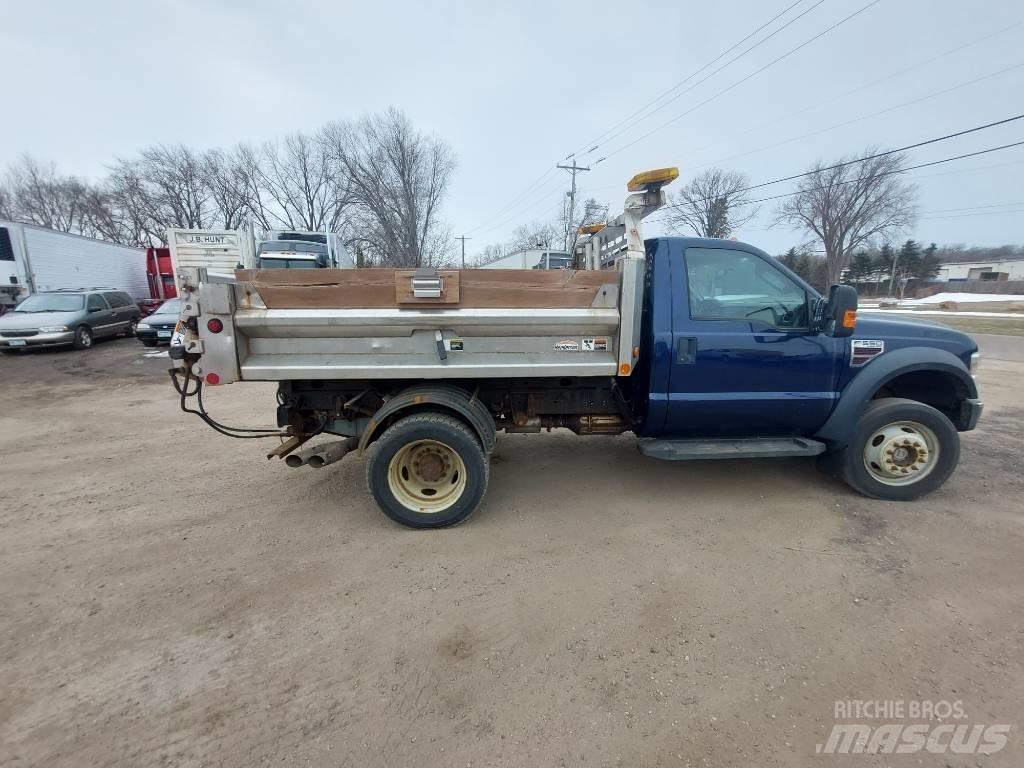 Ford F 550 XLT Hóeltakarítók