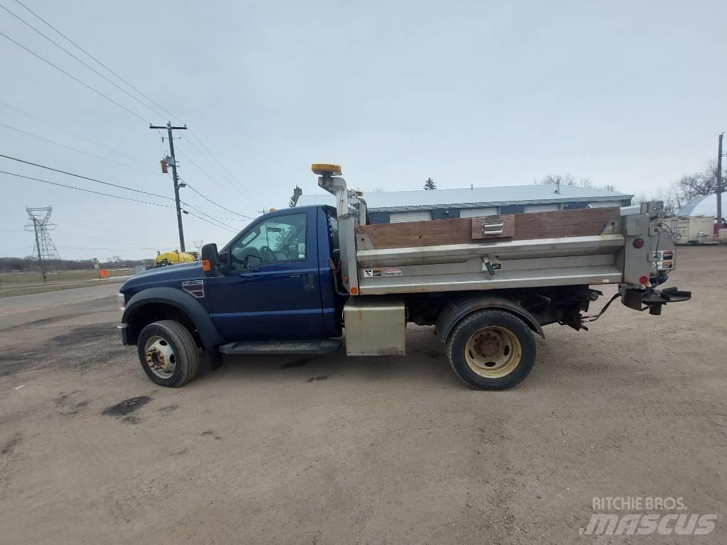 Ford F 550 XLT Hóeltakarítók