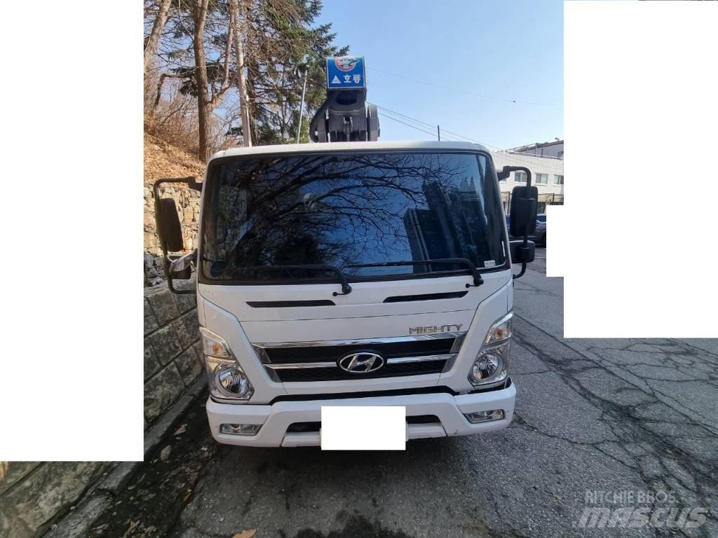 Horyong SKY300 Teherautóra szerelt emelők és állványok