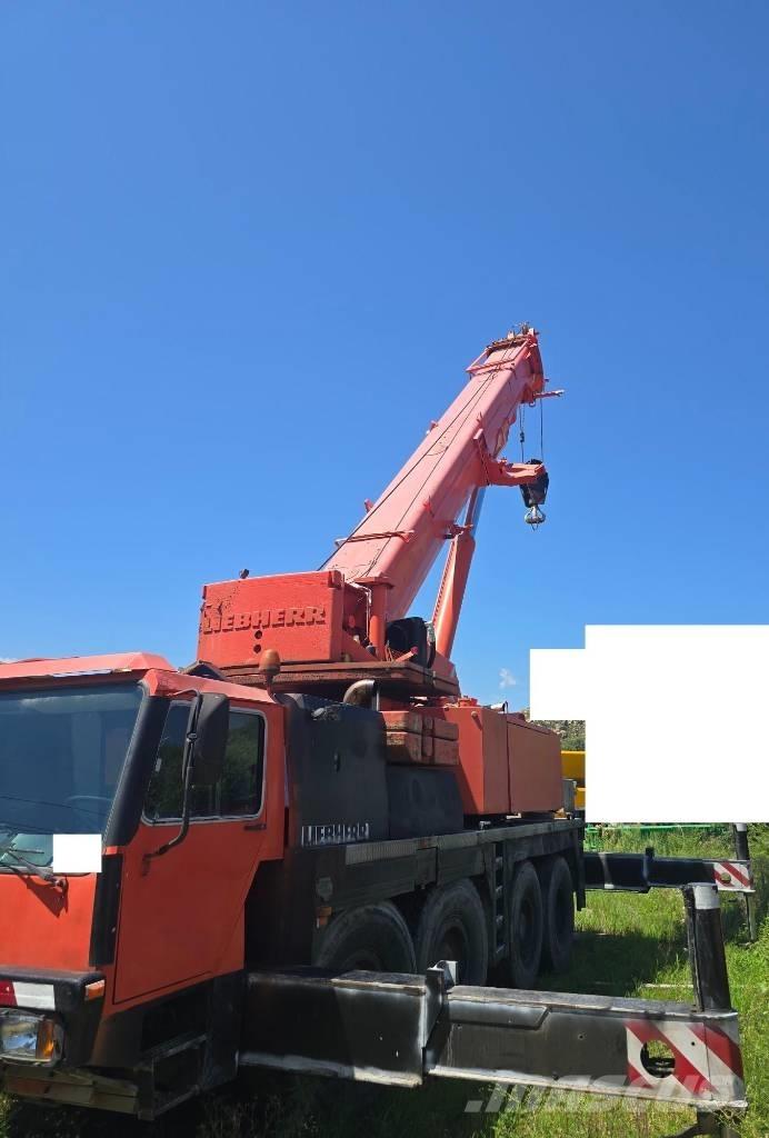 Liebherr LTM 1090-2 Terepdaruk