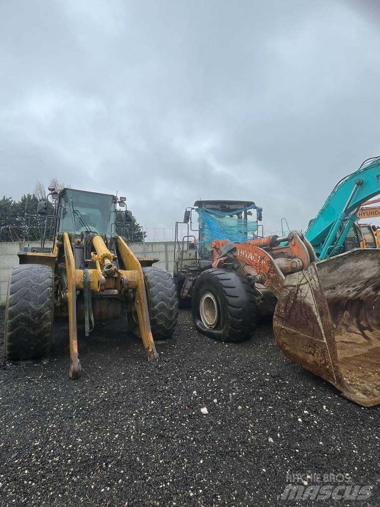 Hitachi ZW 310 Gumikerekes homlokrakodók