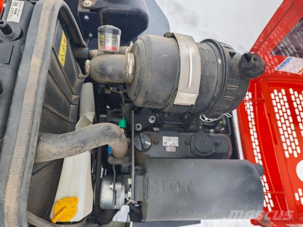 Kubota ZD 1211R Ráülős fűnyírók