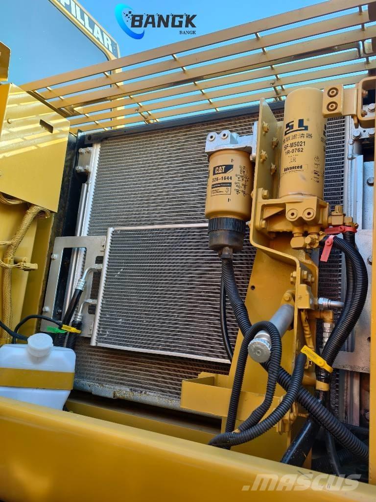 CAT 330 CL Lánctalpas kotrók