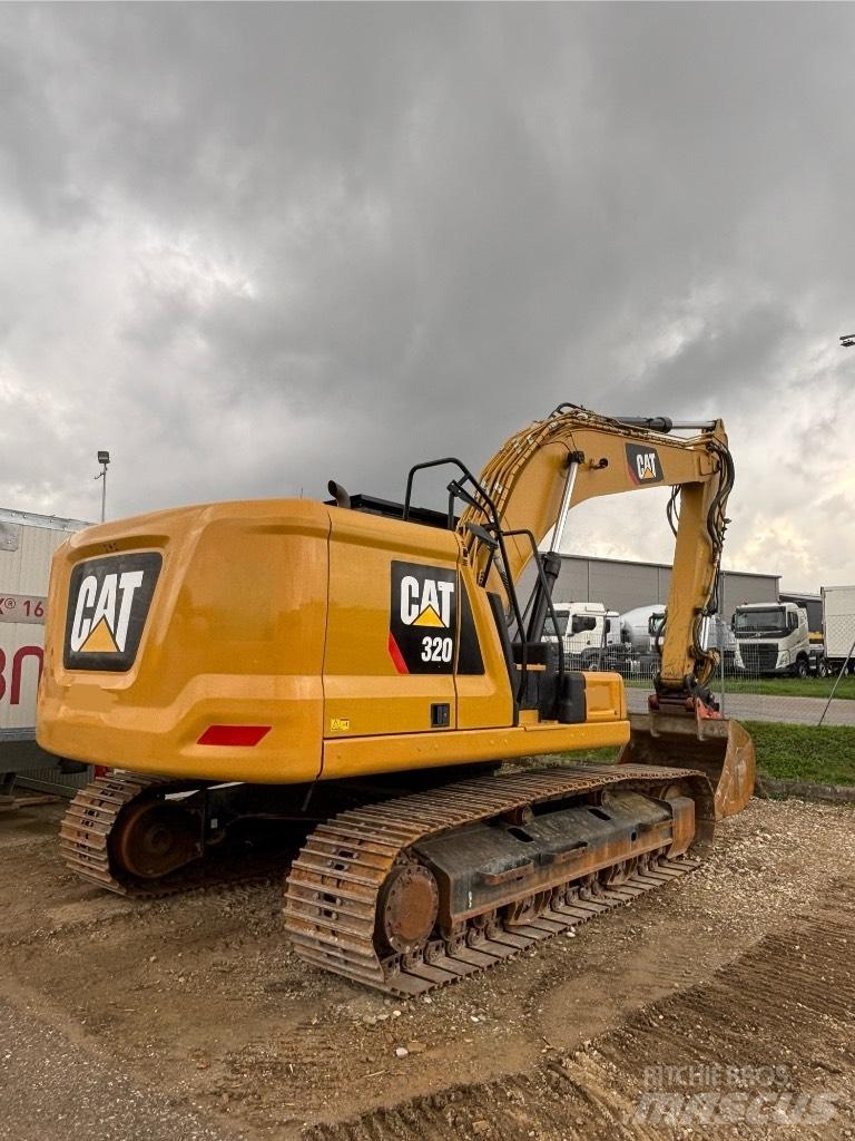 CAT 320 Lánctalpas kotrók
