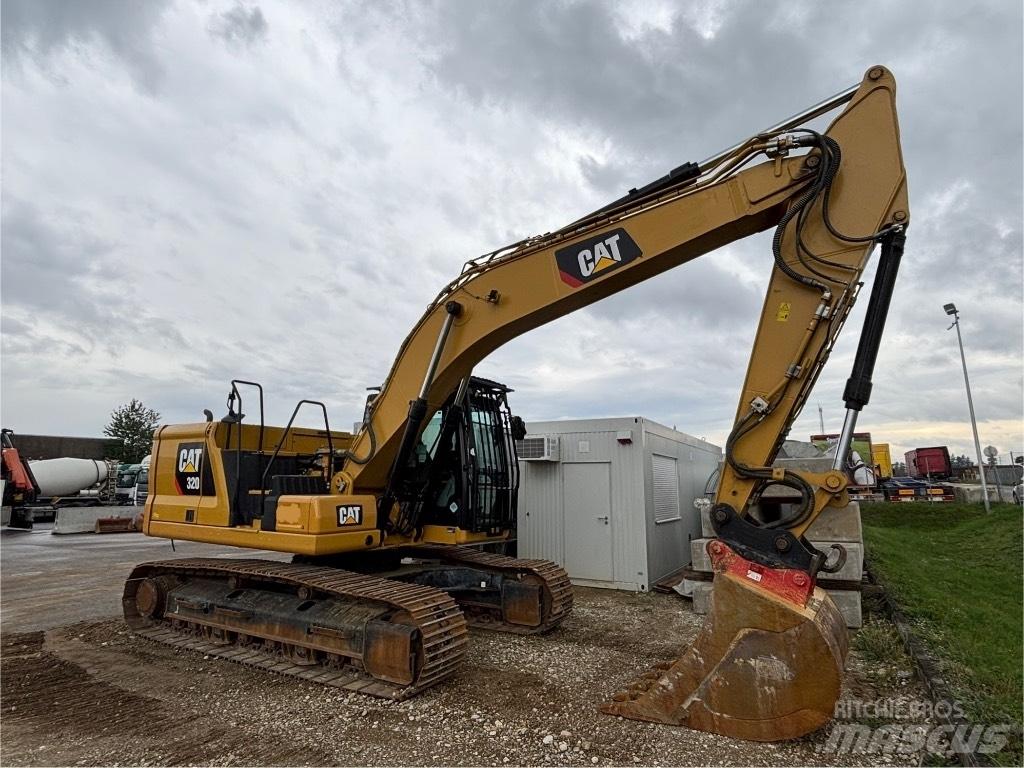 CAT 320 Lánctalpas kotrók