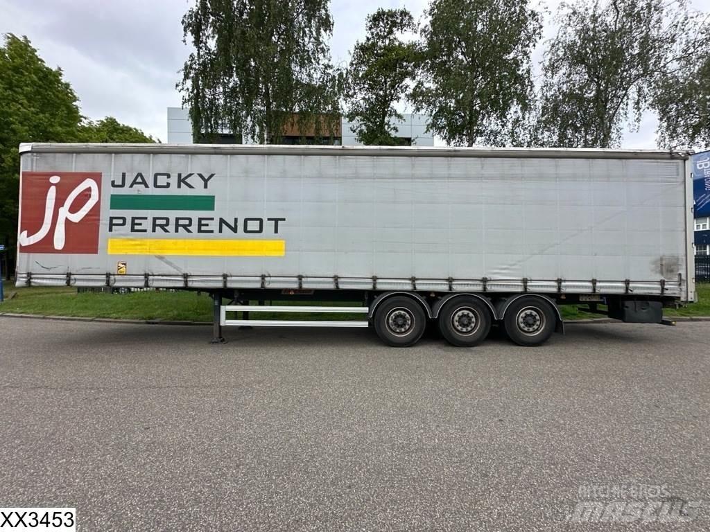 Fruehauf Tautliner Elhúzható ponyvás félpótkocsik